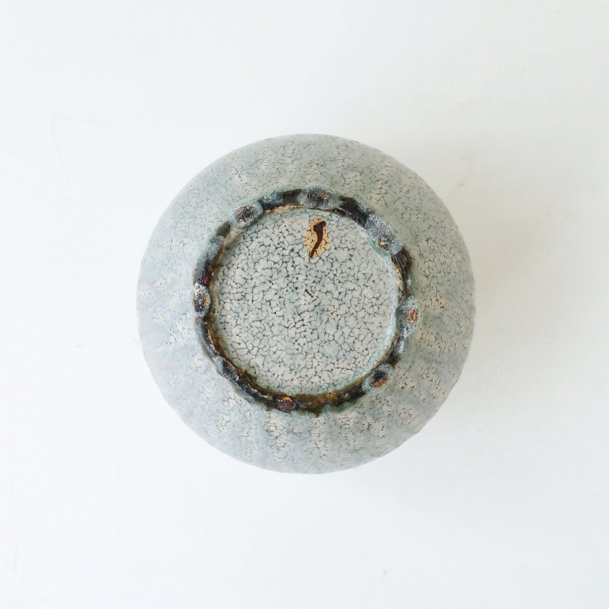 ●26-NT-71 Ash-Glazed Kohiki Water Jar B