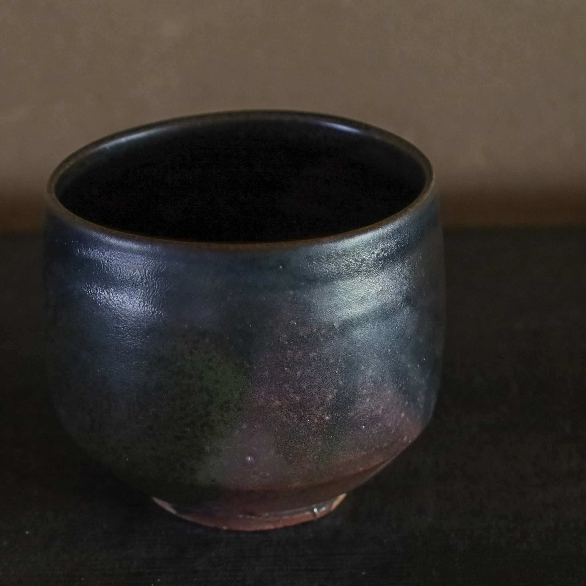 ●26-TY-143 Yohen Black Karatsu cylindrical teabowl