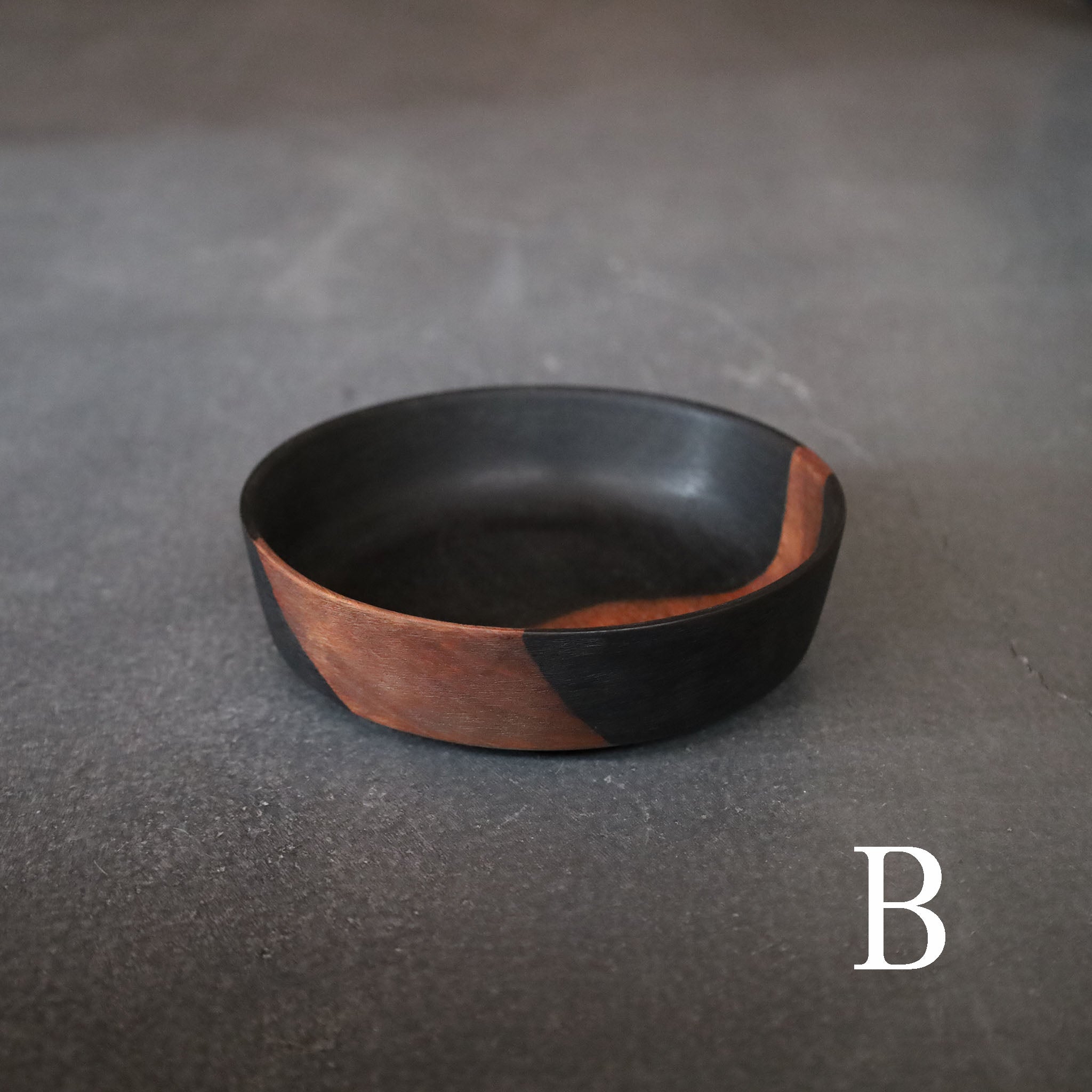 ●26-SD-8 GOKEZOKO Shallow Bowl - Botanical Dye