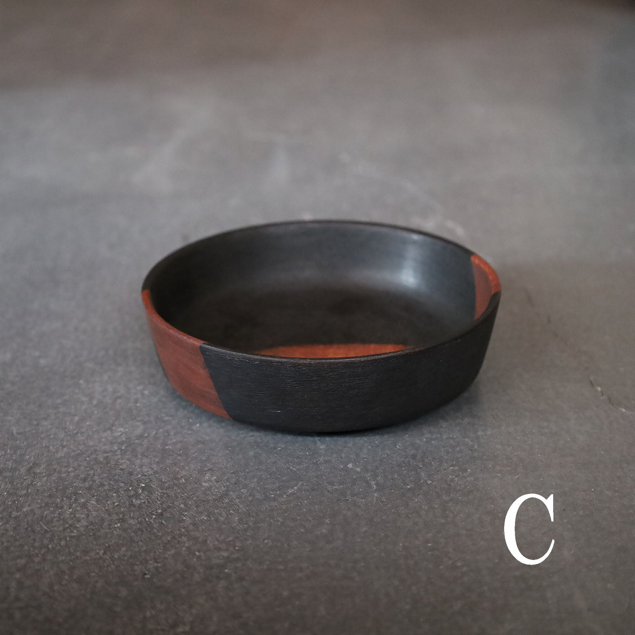 ●26-SD-8 GOKEZOKO Shallow Bowl - Botanical Dye