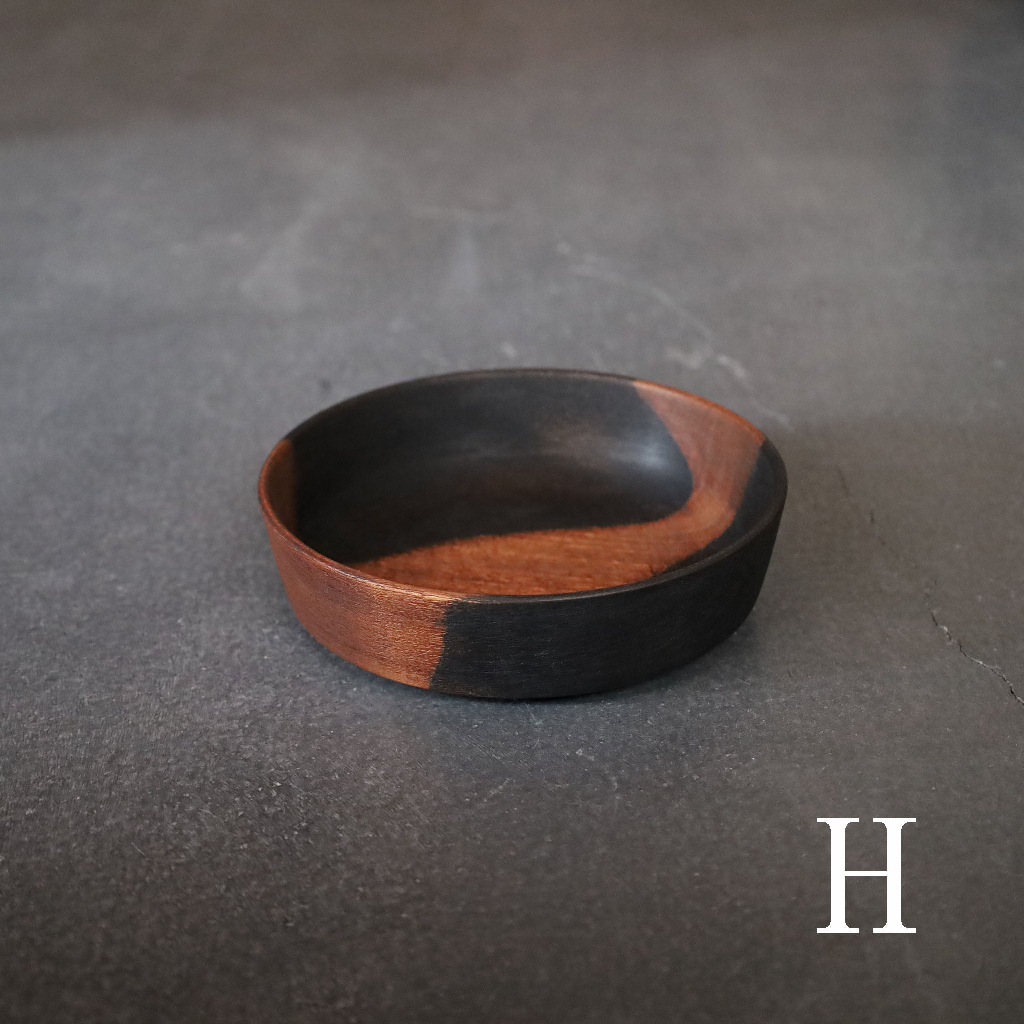 ●26-SD-8 GOKEZOKO Shallow Bowl - Botanical Dye