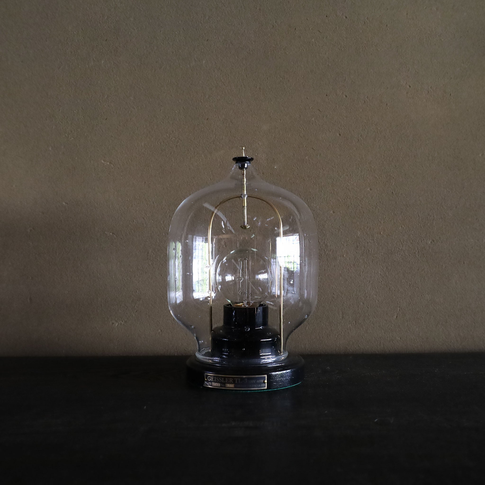 ●26-TT-ot26 GEISSLER Table Lamp205
