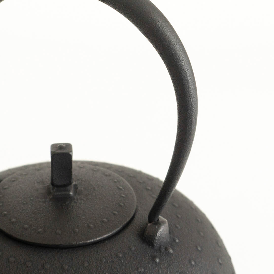 Kukan Chuzo /Sayu Cast Iron Kettle S