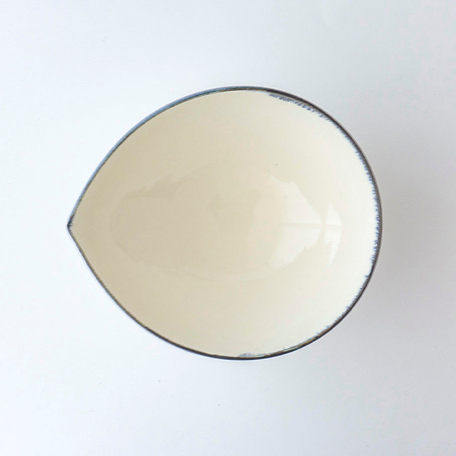 中里花子 Almond Bowl M ブルー皮鯨
