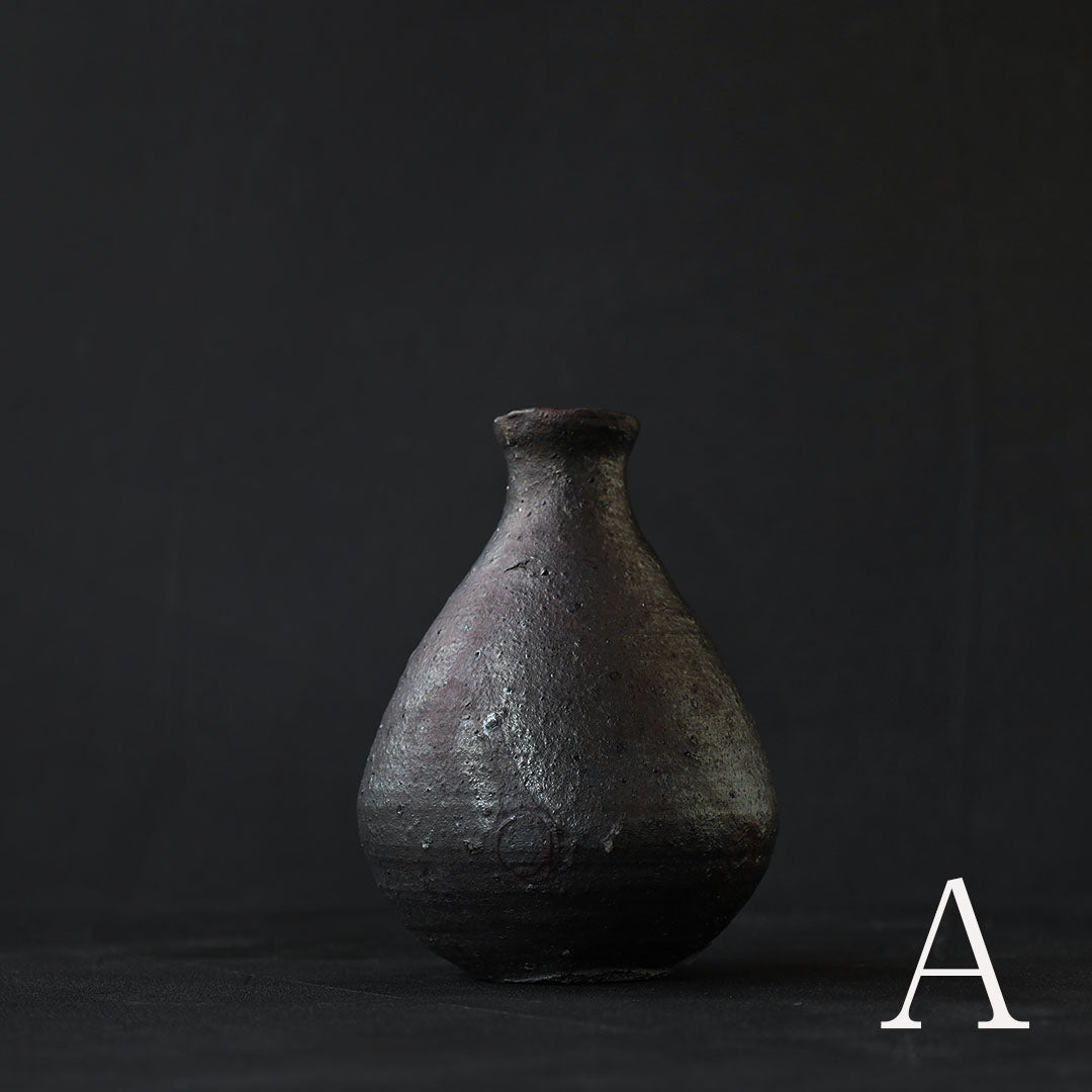 ●24-GN 45 Red Rust Finish Tokkuri (Sake Bottle)