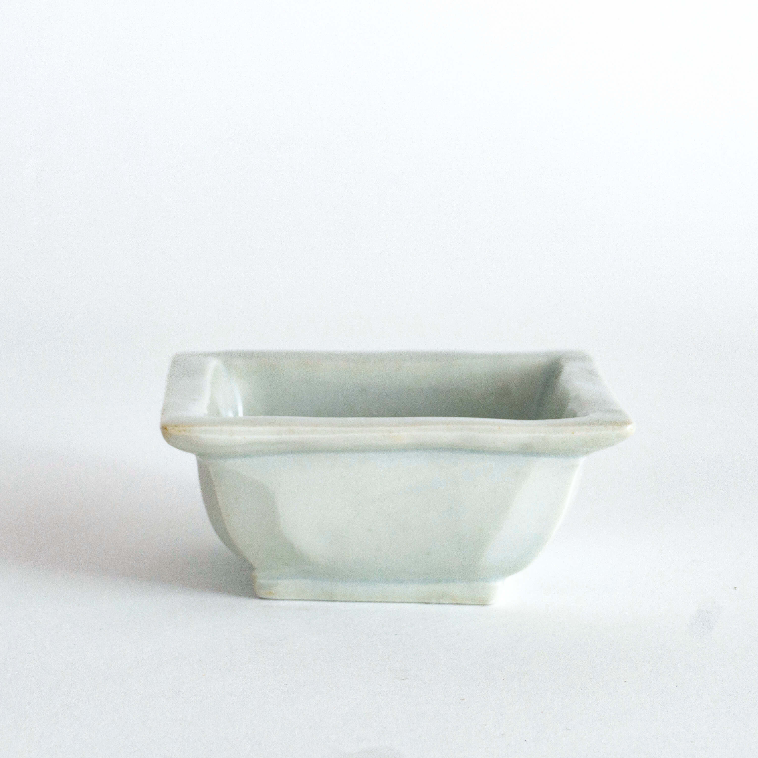 ◆Yazaemon Kiln - Small Square Mamebachi Bowls, Old White Porcelain (Gift Set of 4)