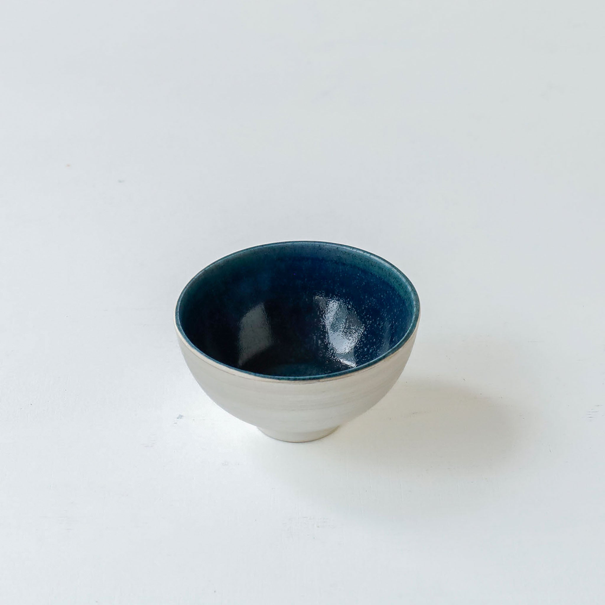 ●26-NT-74 青磁釉 豆鉢 (外銀彩)