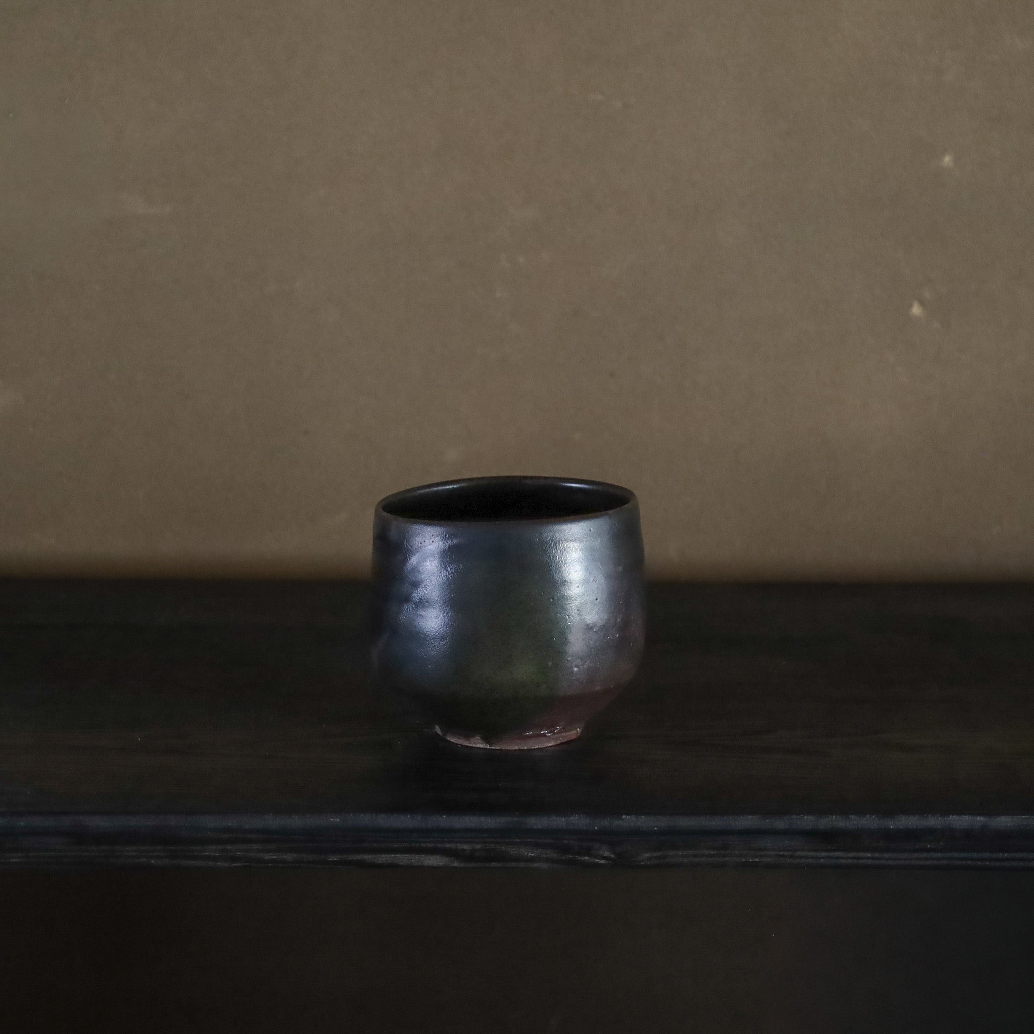 ●26-TY-143 窯変黒唐津筒茶碗