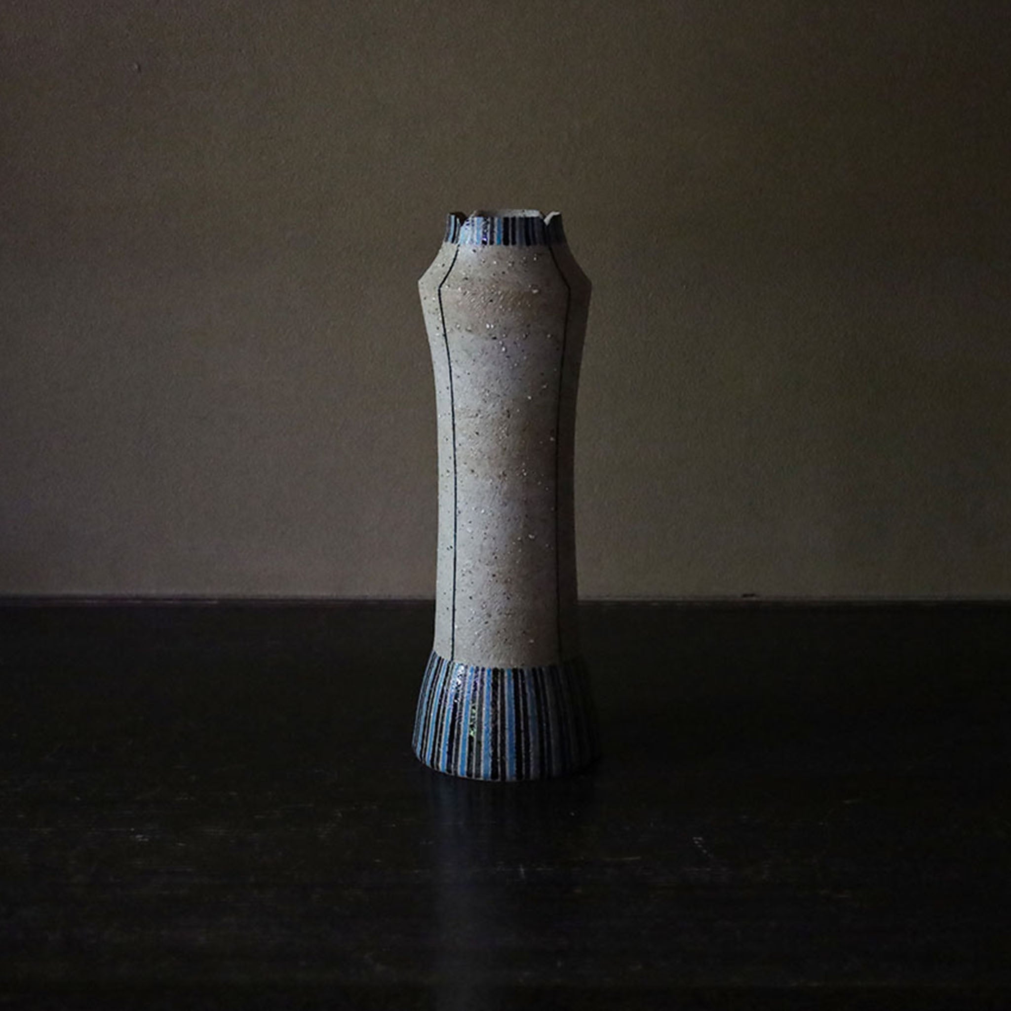 陶房眞喜屋 ストライプ扁壷