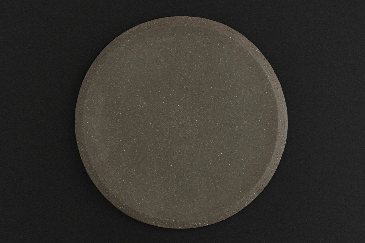 Naoto Yano / Black Glaze Plate 23cm